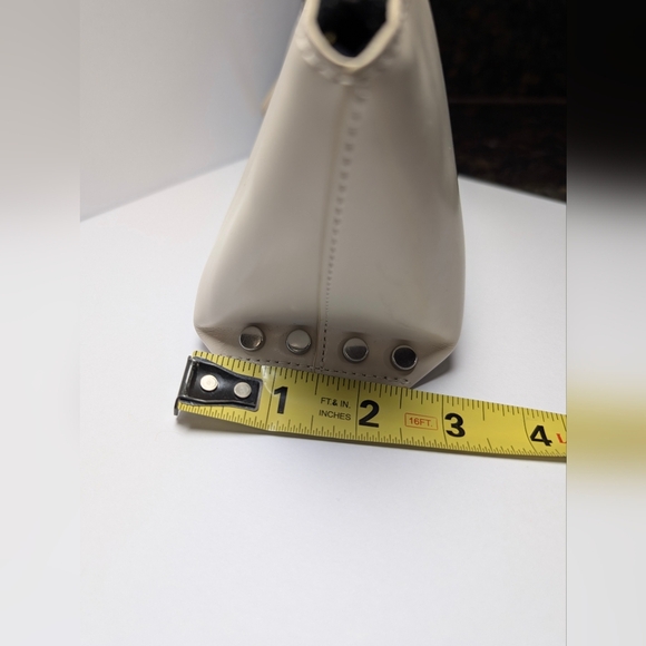 Small White leather AllSaints Anais Pouch Makeup Case (W/ Free Diptyque Samples) - Picture 2 of 14